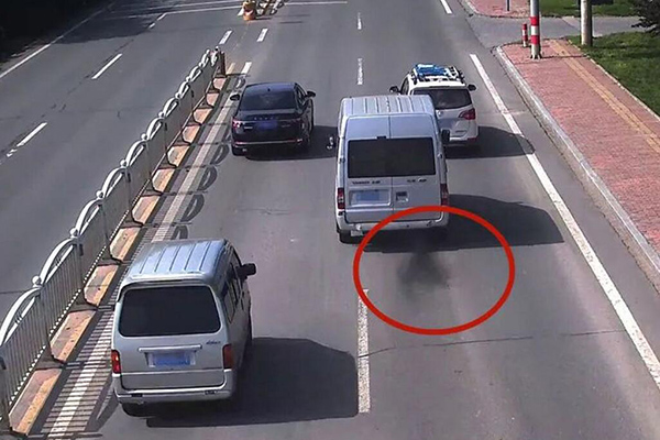 汽車尾氣分析儀(yi) 使用維護的注意事項